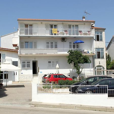 Apartmani Ljubo Primošten Exterior foto