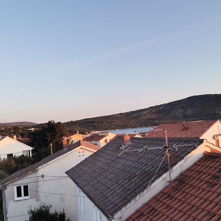 Apartmani Ljubo Primošten Exterior foto