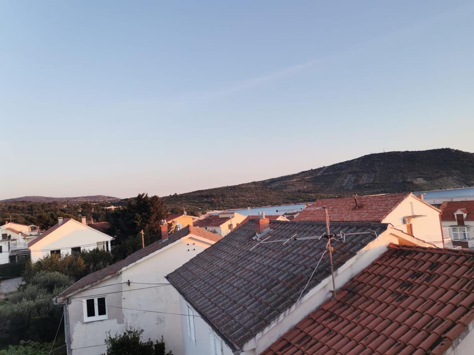 Apartmani Ljubo Primošten Exterior foto